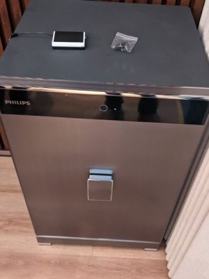 Két sắt philips SBX701-7B0